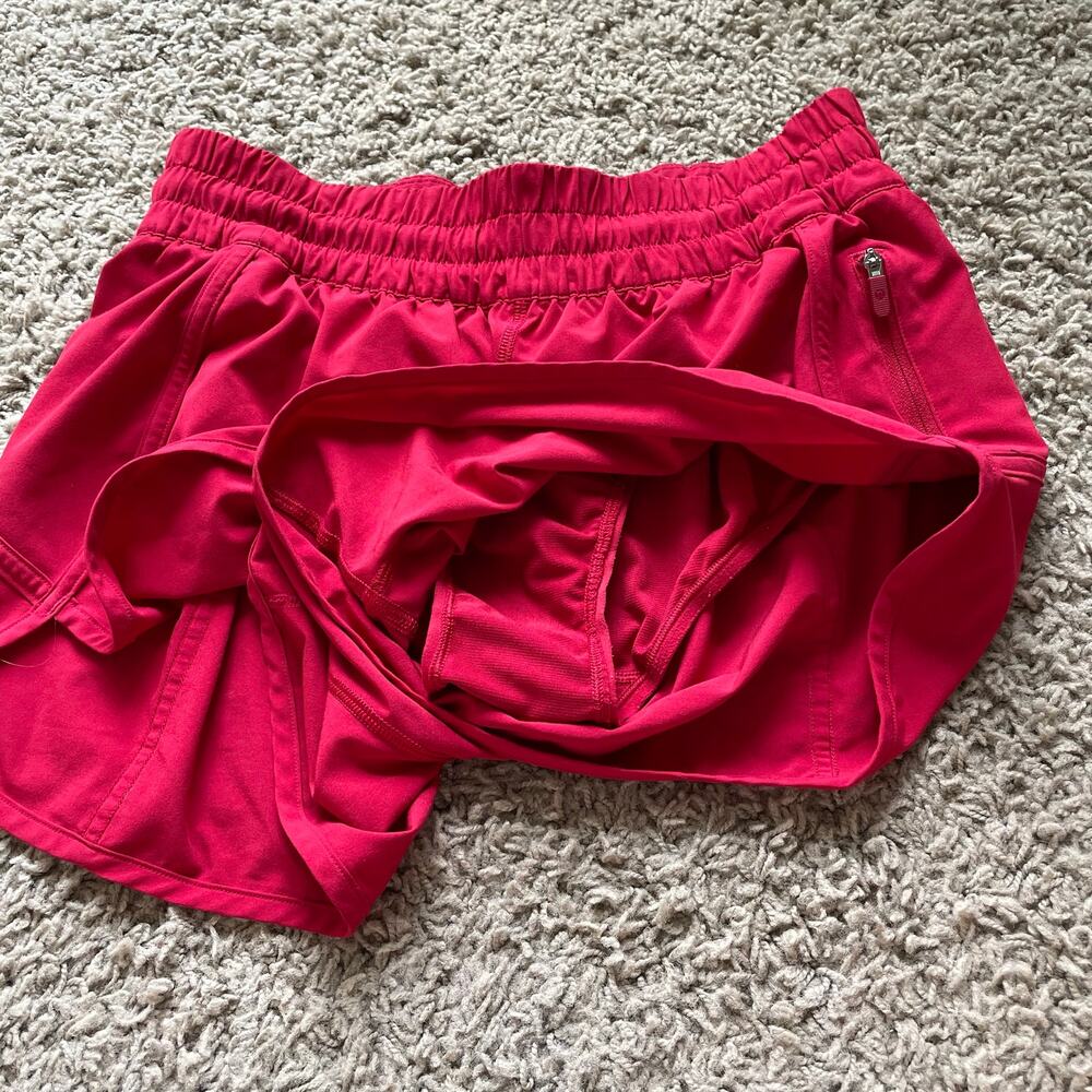 Lululemon Tracker Short V *4" in Red Lined size 8 - Picture 11 of 14